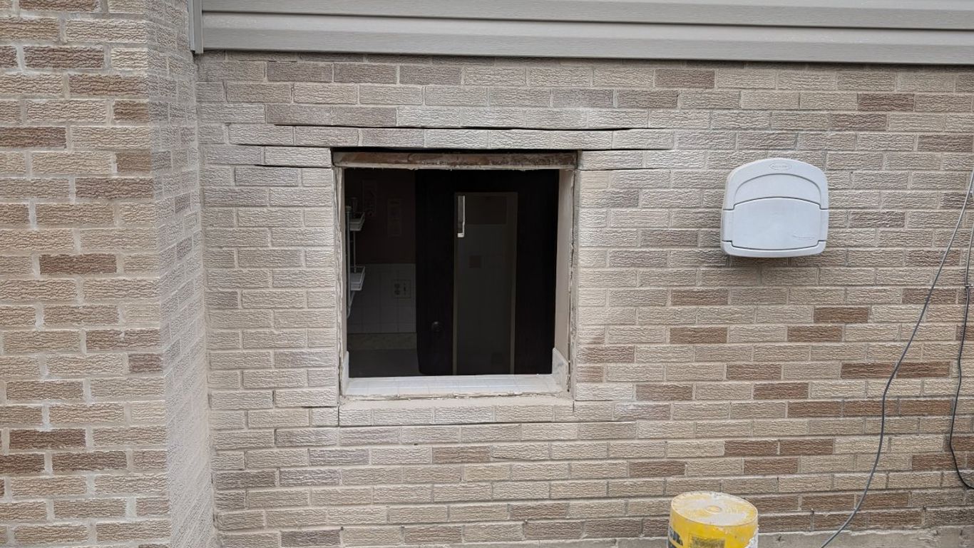 Featured image for post: The Ultimate Guide to Siding Replacement for Your Home