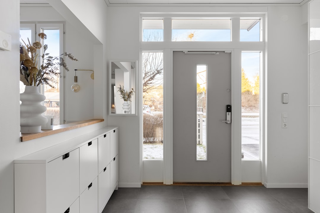 Featured image for post: How to Find Reliable Door Installers with These 5 Easy Changes